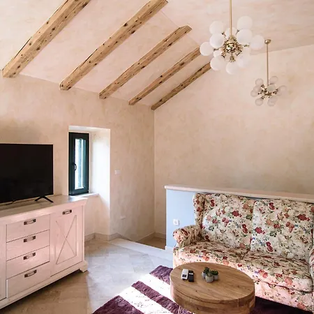 Bottega Hotel 4*